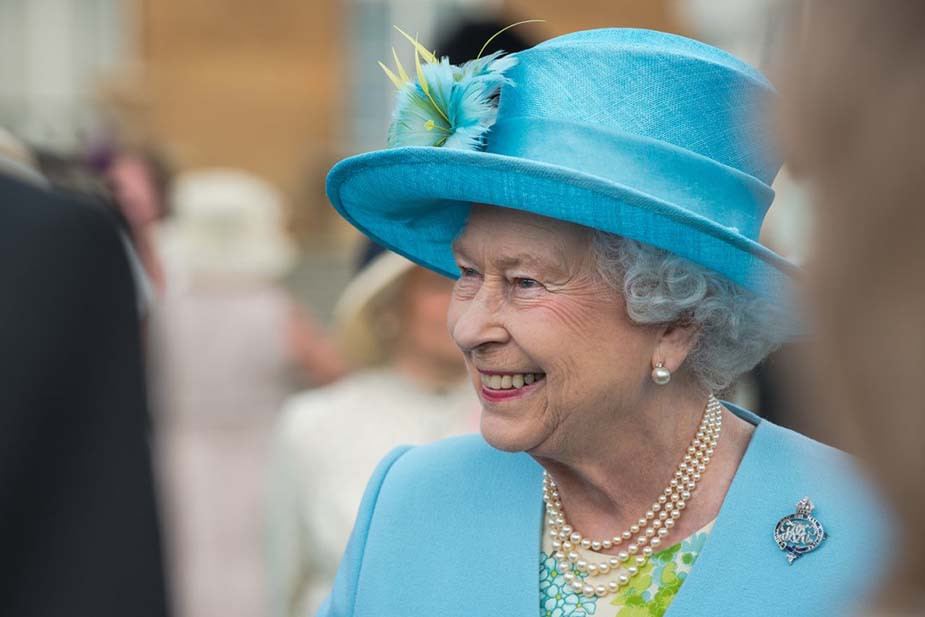 Умерла королева Великобритании Елизавета II. Как реагирует российская общественность