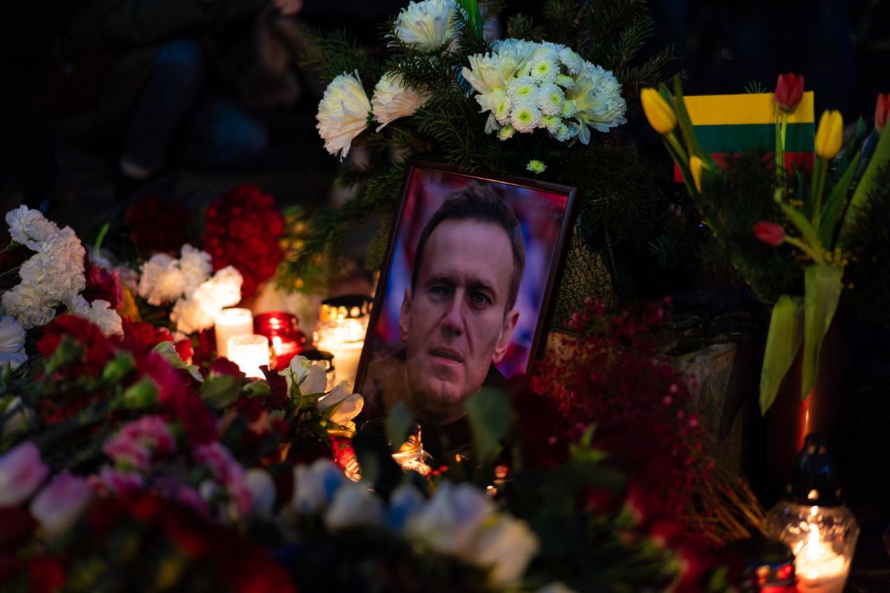 Соратники Навального ищут место для постоянного мемориала в Вильнюсе в память об убитом политике