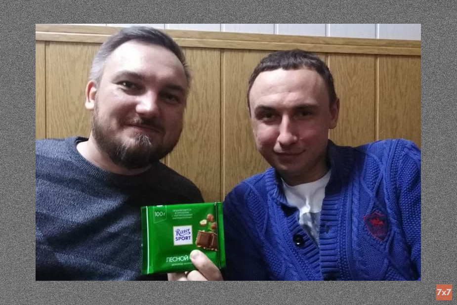 Антон Струнин с адвокатом Александром Федуловым.