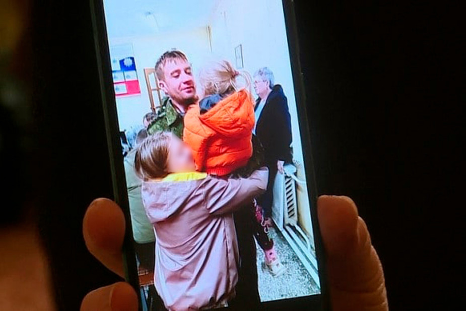 Отца-одиночку двоих детей мобилизовали в Ивановской области